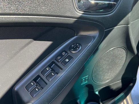 Used 2016 Kia Forte LX image 26