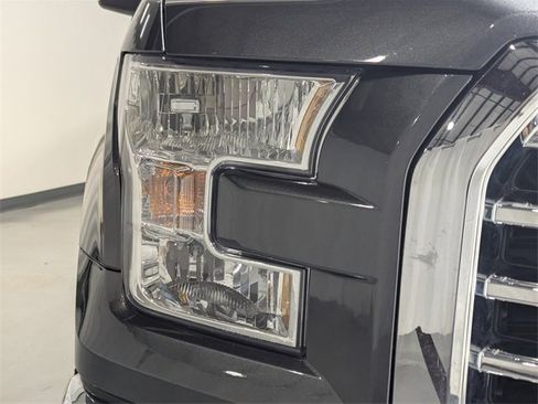 Used 2017 Ford F150 XLT w/ Equipment Group 302A Luxury image 28