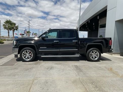 Used 2018 GMC Sierra 1500 SLT w/ SLT Premium Package AWD/4WD image 4