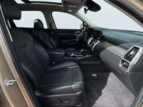 Used 2021 Kia Sorento SX image 16