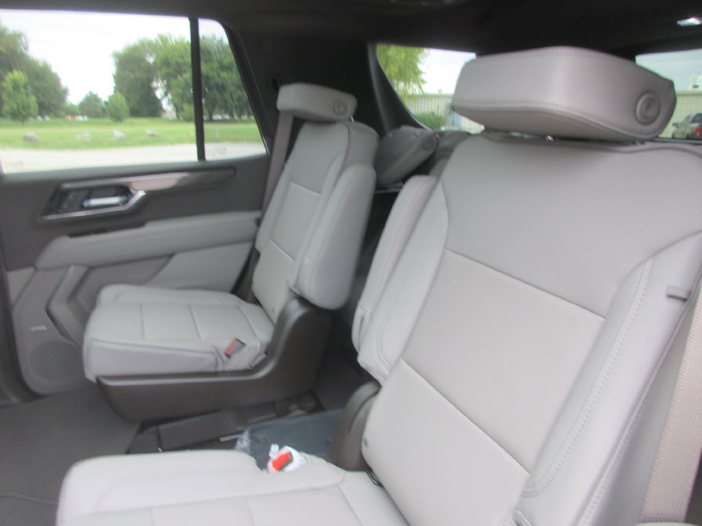 New 2027 GMC Yukon Elevation w/ Technology Package AWD/4WD image 12