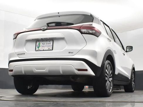 Used 2023 Nissan Kicks SV FWD image 13