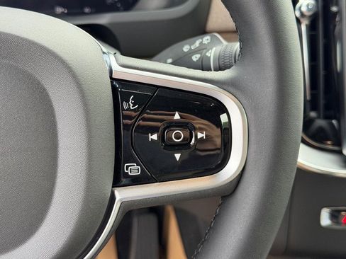 New 2026 Volvo XC90 B6 Plus w/ Protection Package Premier image 14