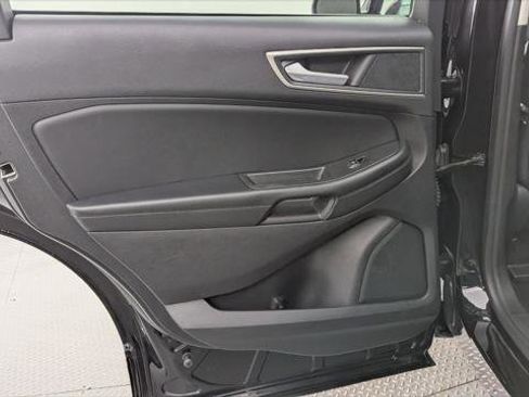 Used 2024 Ford Edge SEL AWD/4WD image 16