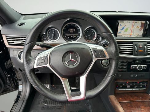 Used 2013 Mercedes-Benz E 350 Sedan image 11