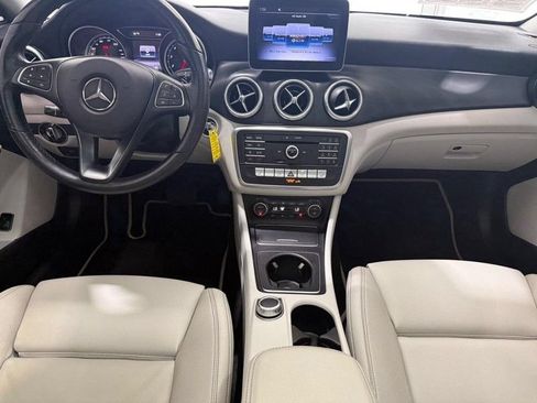 Used 2019 Mercedes-Benz CLA 250 4MATIC image 9