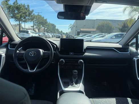 Used 2025 Toyota RAV4 XLE w/ Weather Package image 29