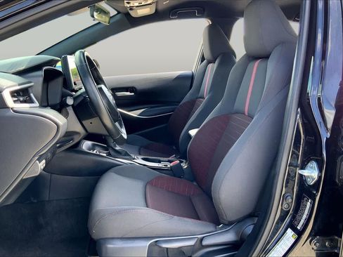 Used 2025 Toyota Corolla SE FWD image 8