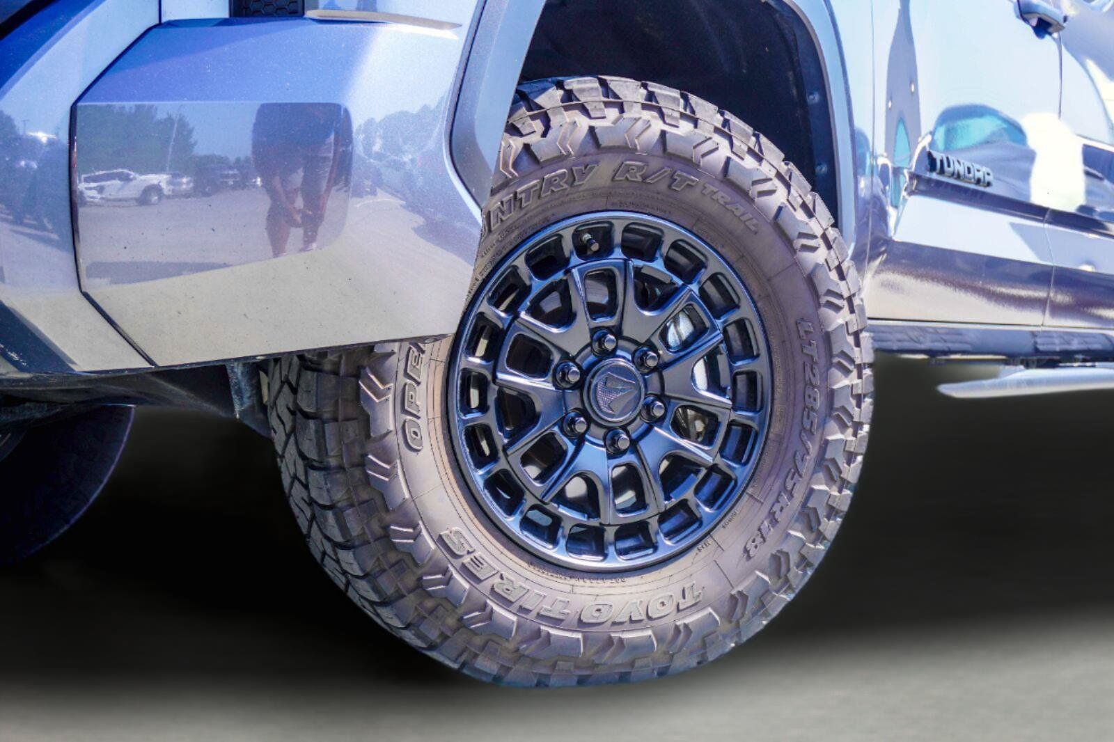Used 2025 Toyota Tundra SR5 AWD/4WD image 2