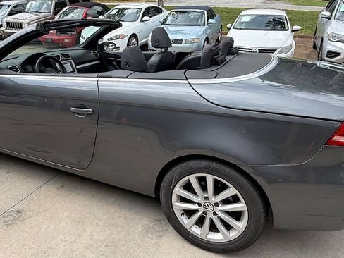 Used 2012 Volkswagen Eos Komfort FWD image 31