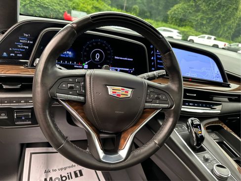 Certified 2023 Cadillac Escalade Sport Platinum w/ LPO, Floor Liner Package AWD/4WD image 19
