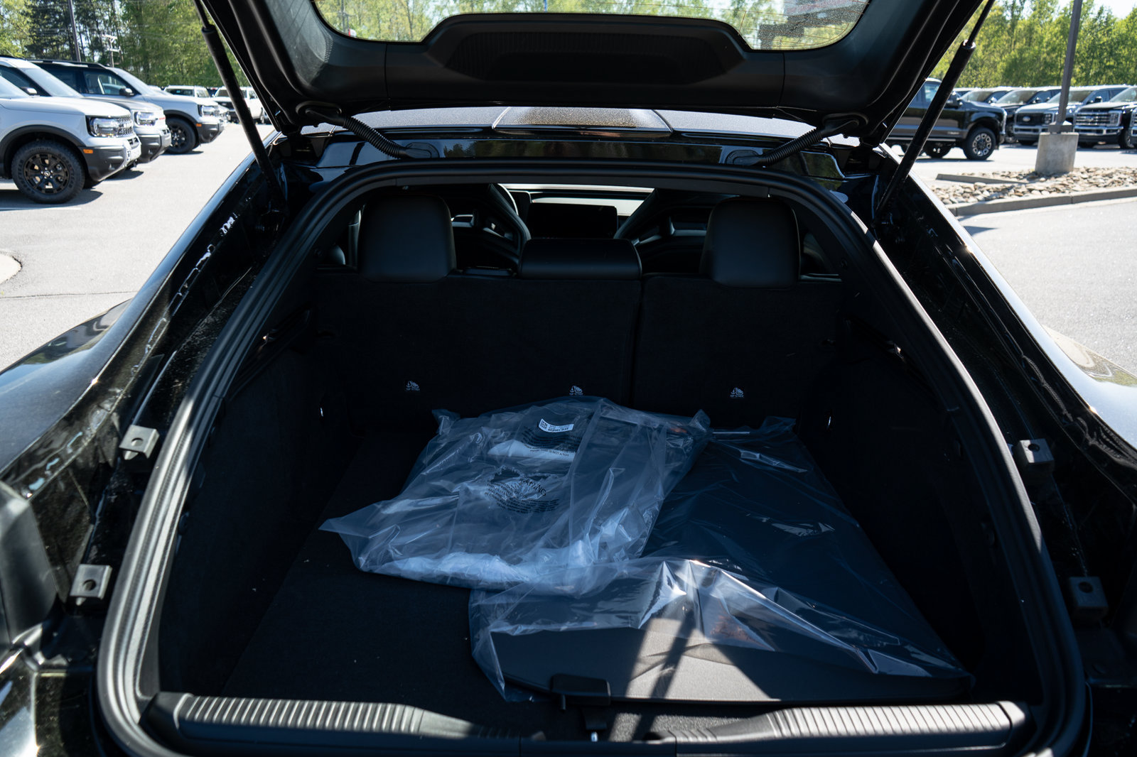 New 2026 Dodge Charger R/T w/ Performance Handling Group AWD/4WD image 19