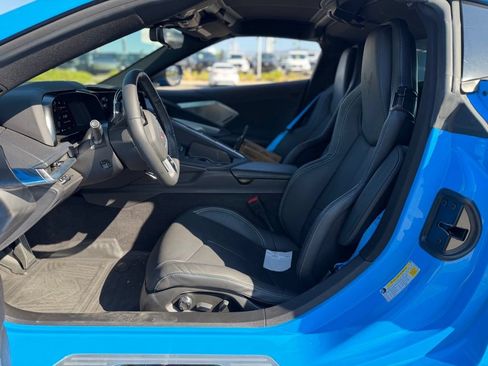 Used 2023 Chevrolet Corvette Stingray Preferred Cpe w/ Z51 Performance Package RWD image 4