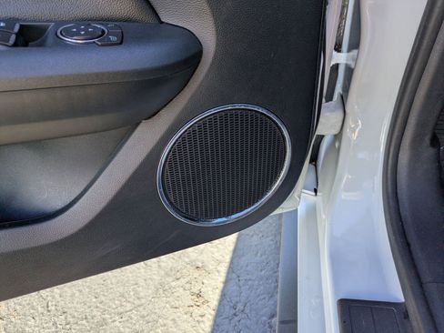 Used 2016 Ford Mustang GT Premium image 13