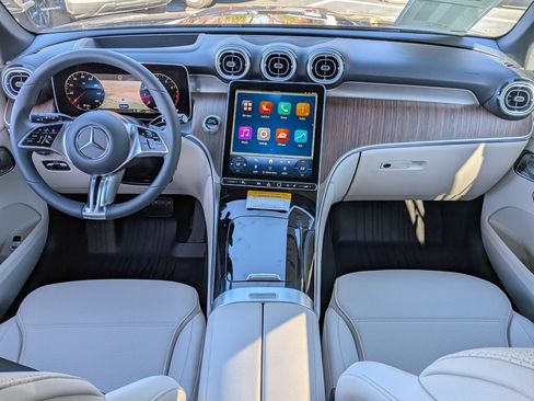 Used 2026 Mercedes-Benz GLC 300 4MATIC image 29