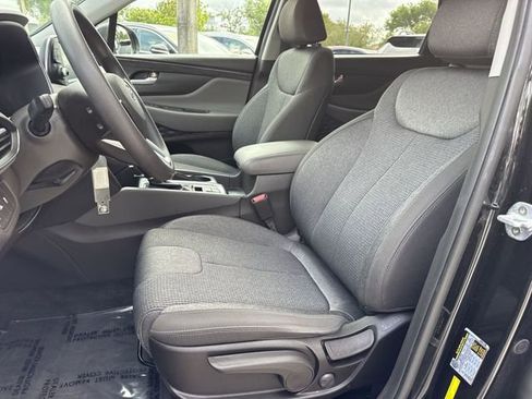 Used 2020 Hyundai Santa Fe SE FWD image 11