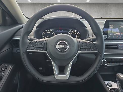 New 2026 Nissan Altima 2.5 SV FWD image 21