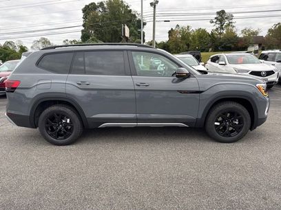 New 2026 Volkswagen Atlas Peak Edition