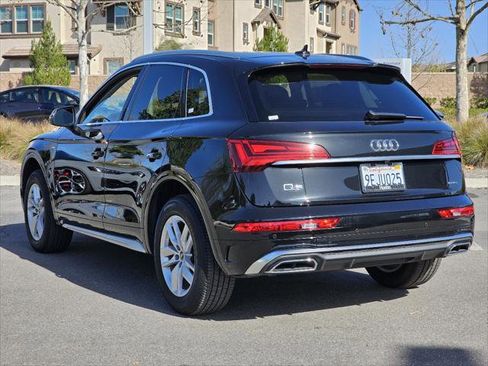 Used 2023 Audi Q5 2.0T Premium w/ Convenience Package image 9