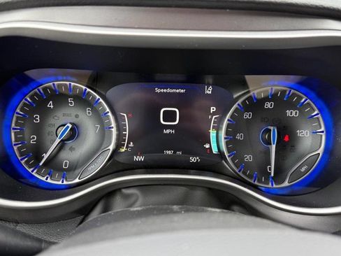 New 2026 Chrysler Pacifica Select w/ S Appearance Package FWD image 15