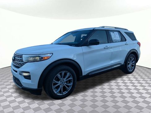 Used 2022 Ford Explorer Limited image 7