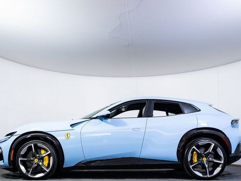 Used 2025 Ferrari Purosangue image 4