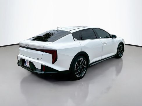 Used 2025 Kia K4 GT-Line w/ GT-Line Premium Package FWD image 7