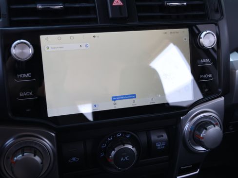 Used 2018 Toyota 4Runner SR5 Premium AWD/4WD image 23