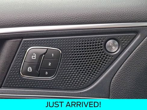Used 2020 Ford Edge ST w/ Equipment Group 401A AWD/4WD image 25