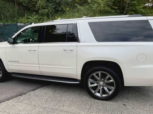Used 2015 Chevrolet Suburban LTZ image 6