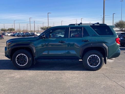 Used 2025 Toyota 4Runner TRD Off-Road image 7
