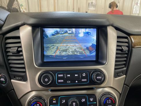 Used 2017 GMC Yukon Denali AWD/4WD image 23