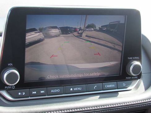 Used 2024 Nissan Rogue SV AWD/4WD image 27