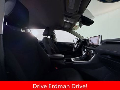 Certified 2025 Toyota RAV4 LE AWD/4WD image 24