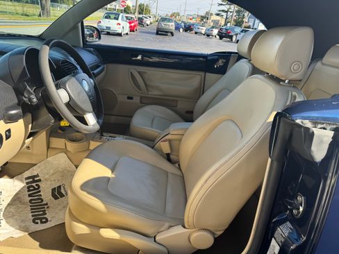 Used 2005 Volkswagen Beetle GLS image 7