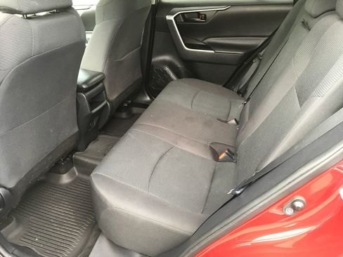 Used 2021 Toyota RAV4 LE FWD image 26