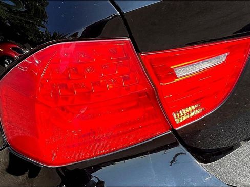 Used 2011 BMW 328i Sedan RWD image 22