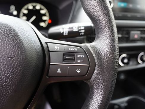 Used 2025 Honda HR-V LX image 19