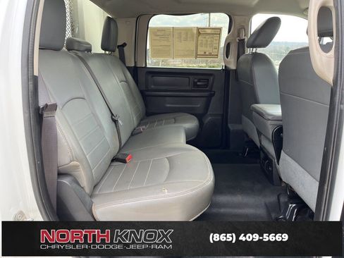 Used 2017 RAM 5500 Tradesman w/ Chrome Appearance Group image 17