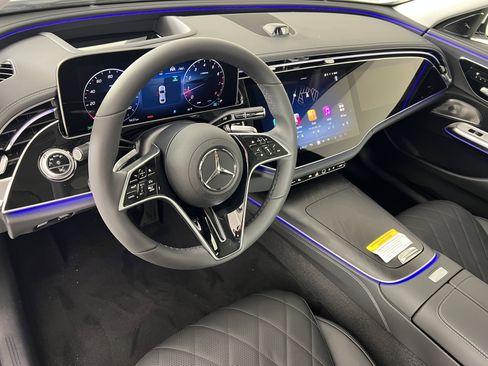 New 2026 Mercedes-Benz E 350 4MATIC Sedan image 18