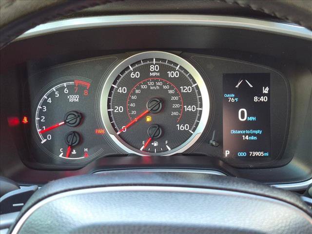 Used 2021 Toyota Corolla SE w/ Special Edition FWD image 3