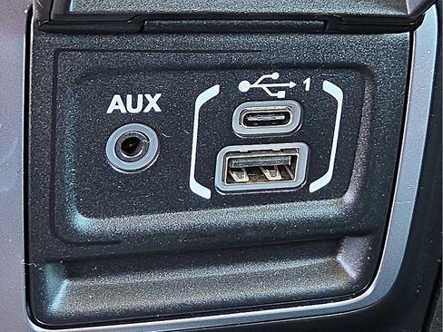 Used 2024 Jeep Wrangler Sport S image 18