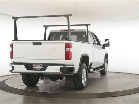 Used 2024 Chevrolet Silverado 2500 LT w/ Convenience Package image 7