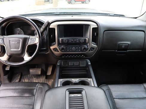 Used 2018 GMC Sierra 3500 Denali image 11