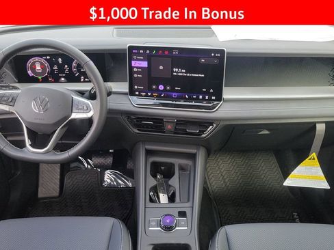 New 2026 Volkswagen Tiguan SE FWD image 12