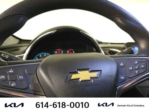 Used 2019 Chevrolet Malibu LT image 22