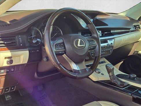 Used 2017 Lexus ES 350 image 10