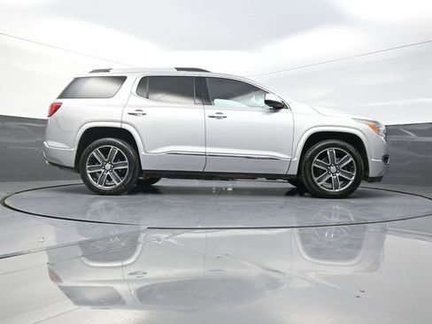 Used 2017 GMC Acadia Denali image 26