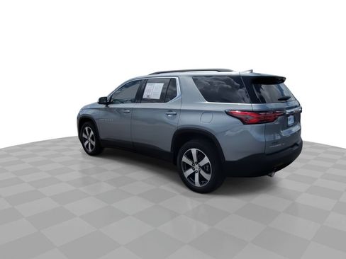 Used 2023 Chevrolet Traverse LT w/ LT Premium Package AWD/4WD image 6