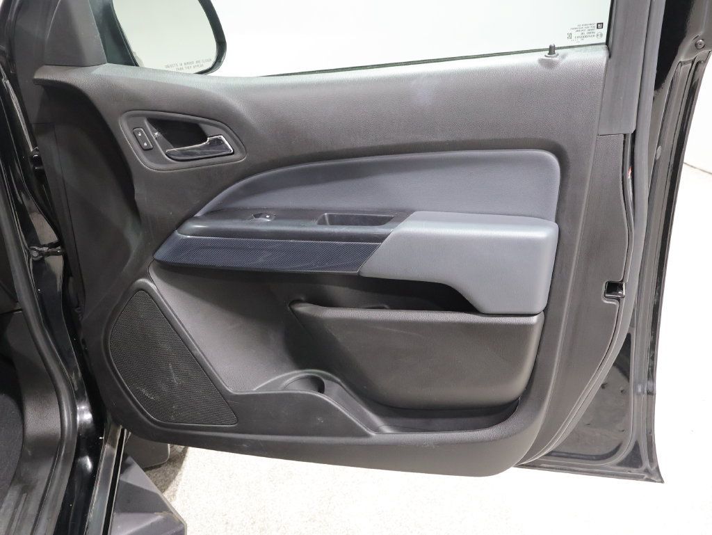 Used 2021 Chevrolet Colorado Z71 w/ Safety Package AWD/4WD image 22